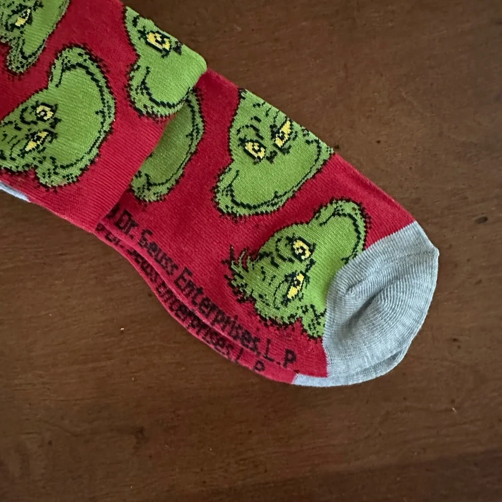 Dr. Suess Grinch Adult Crew Socks